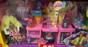 Mattel - Barbie - Extra - Doll & Vanity Playset - кукла